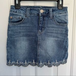 Cat & Jack Denim Skirt, Scalloped Embroidered Design Hem, Size 6/6x